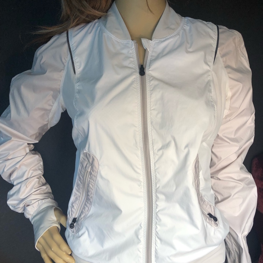Lululemon jacket - Picture 4 of 8